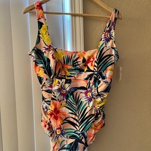 Old navy womens size xl swimsuit